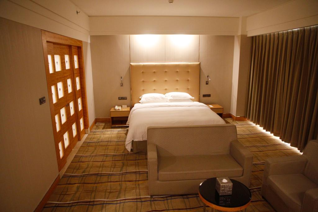 Zhongshan Lighting Era Hotel Bagian luar foto