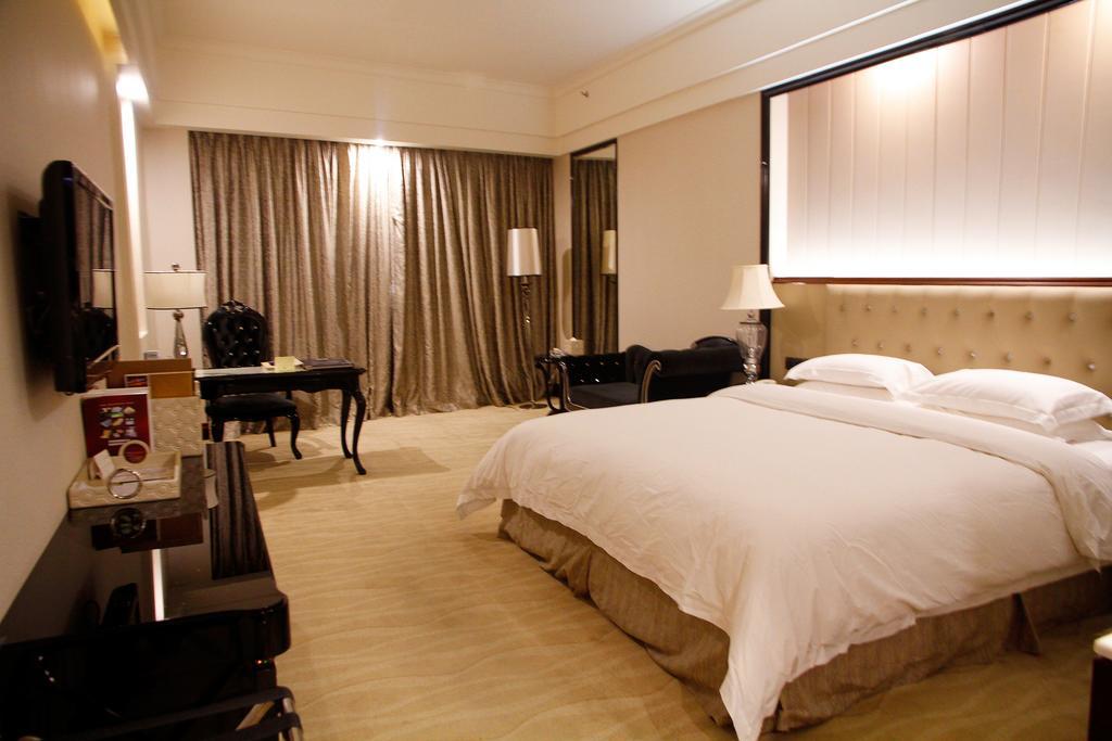 Zhongshan Lighting Era Hotel Bagian luar foto