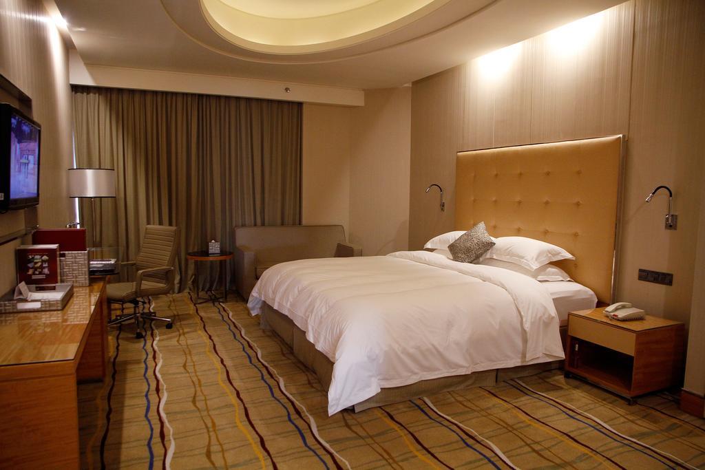 Zhongshan Lighting Era Hotel Bagian luar foto
