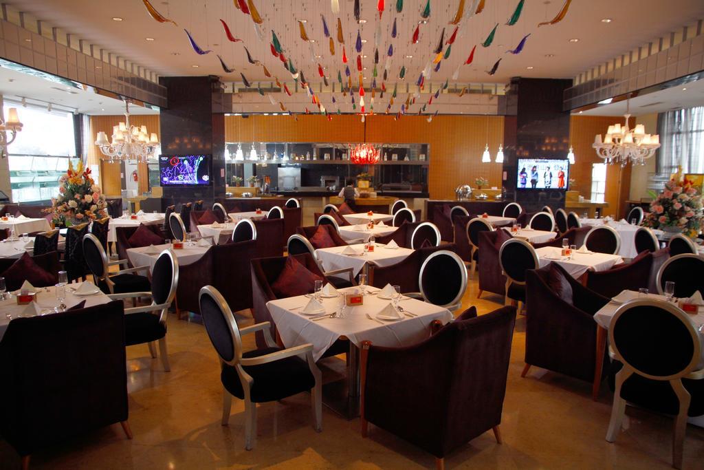 Zhongshan Lighting Era Hotel Bagian luar foto
